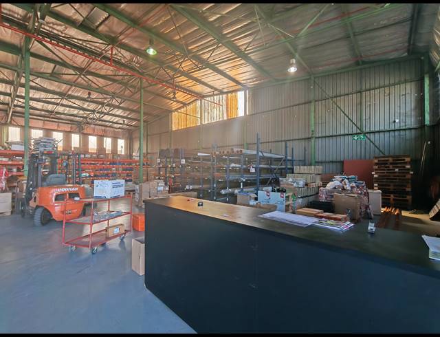 1,471M² WAREHOUSE TO LET IN PROSPECTON INDUSTRIAL